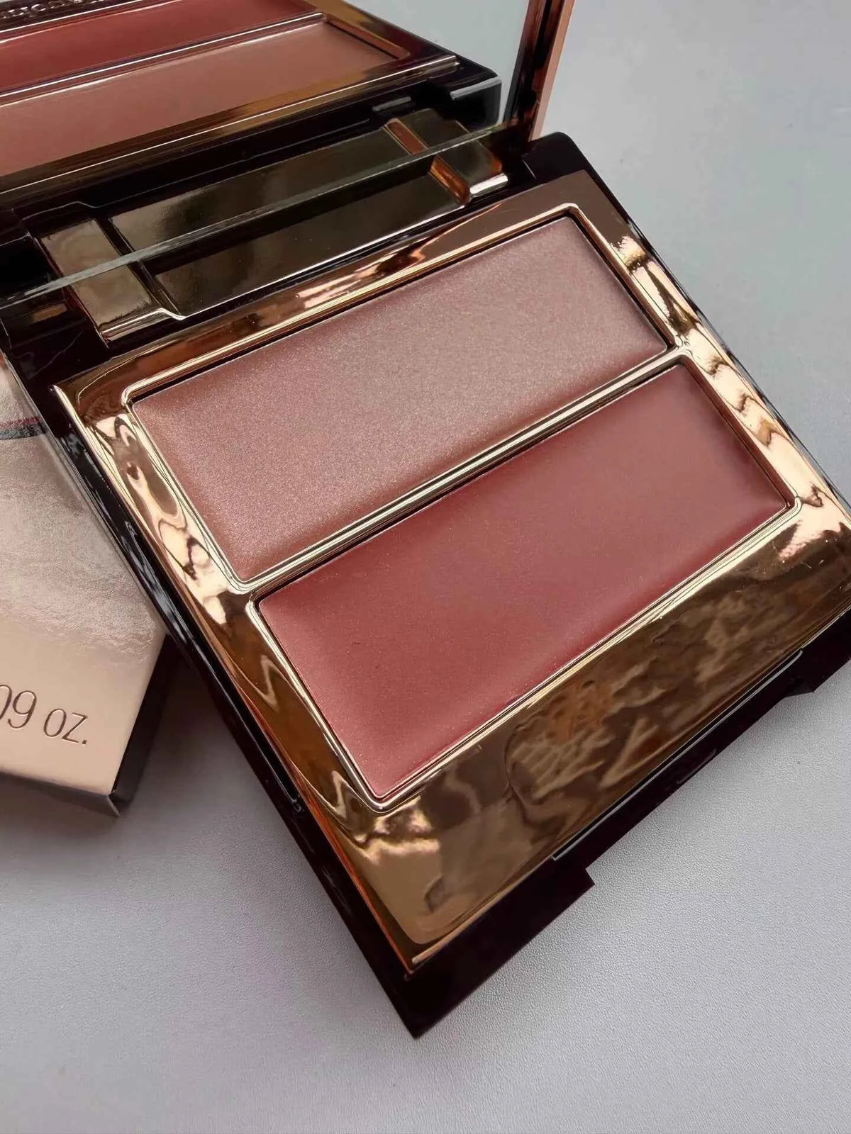 THE PRETTY GLOWING KIT