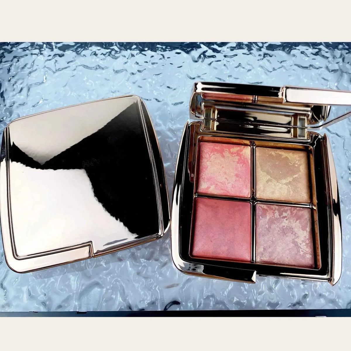 Hourglass Ambient Lighting Face Palette – 4 Shades